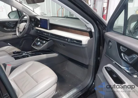 2021 Lincoln Corsair Reserve z USA, uszkodzony, nr VIN 5LMCJ2D96MUL03323